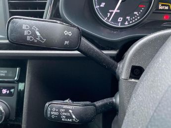 SEAT LEON 2.0 Tsi Cupra 300 Hatchback 5Dr Petrol Dsg Euro 6 (S/S) (300 Ps)