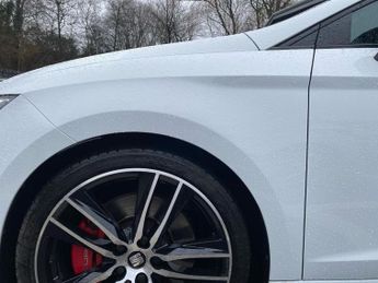 SEAT LEON 2.0 Tsi Cupra 300 Hatchback 5Dr Petrol Dsg Euro 6 (S/S) (300 Ps)