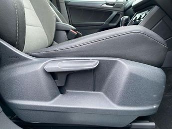 VOLKSWAGEN TIGUAN Volkswagen Tiguan R-Line Tdi Bmt 4Mo