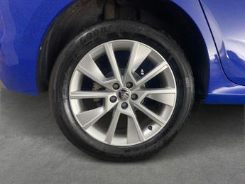 SKODA KAMIQ 1.0 Tsi Se Suv 5Dr Petrol Dsg Euro 6 (S/S) (110 Ps)