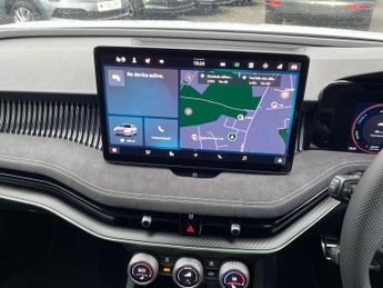 SKODA SUPERB 1.5 Tsi Iv 25.7Kwh Sportline Estate 5Dr Petrol Plug-In Hybrid Ds