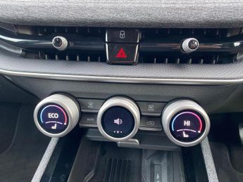 SKODA Superb 1.5 Tsi Iv Se Technology Dsg 5Dr