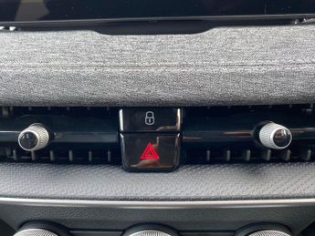 SKODA Superb 1.5 Tsi Iv Se Technology Dsg 5Dr