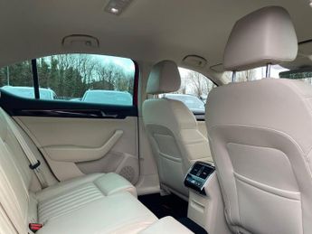 SKODA SUPERB 2.0 Tsi Laurin & Klement Hatchback 5Dr Petrol Dsg 4Wd Euro 6 (S/