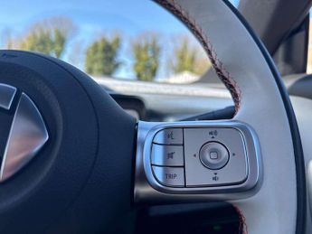 SMART HASHTAG 3 200Kw Pro + 66Kwh 5Dr Auto