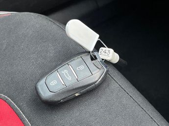 VAUXHALL MOKKA 50Kwh Gs Line Suv 5Dr Electric Auto (136 Ps)