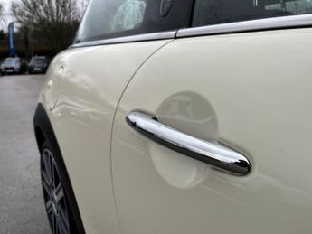 MINI HATCHBACK 1.5 Cooper Exclusive Hatchback 3Dr Petrol Steptronic Euro 6 (S/S