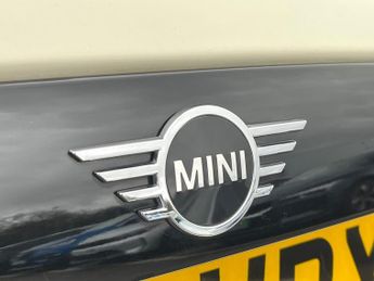 MINI HATCHBACK 1.5 Cooper Exclusive Hatchback 3Dr Petrol Steptronic Euro 6 (S/S
