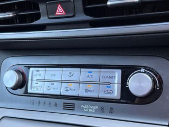 HYUNDAI KONA 64Kwh Ultimate Suv 5Dr Electric Auto (10.5Kw Charger) (204 Ps)