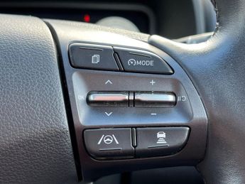 HYUNDAI KONA 64Kwh Ultimate Suv 5Dr Electric Auto (10.5Kw Charger) (204 Ps)