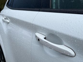 HYUNDAI KONA 64Kwh Ultimate Suv 5Dr Electric Auto (10.5Kw Charger) (204 Ps)