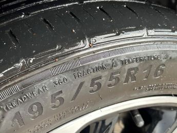 VAUXHALL CORSA 50Kwh Se Nav Premium Hatchback 5Dr Electric Auto (7.4Kw Charger)