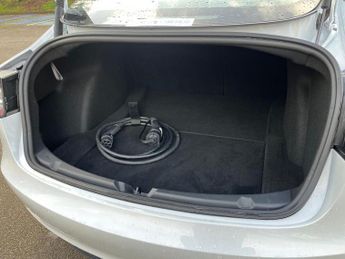 TESLA MODEL 3 (Dual Motor) Long Range Saloon 4Dr Electric Auto 4Wde (346 Ps)