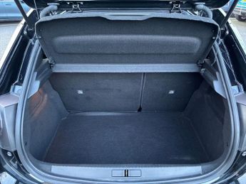 VAUXHALL CORSA 50Kwh Ultimate Hatchback 5Dr Electric Auto (136 Ps)