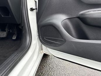 VAUXHALL CORSA 50Kwh Se Premium Hatchback 5Dr Electric Auto (136 Ps)