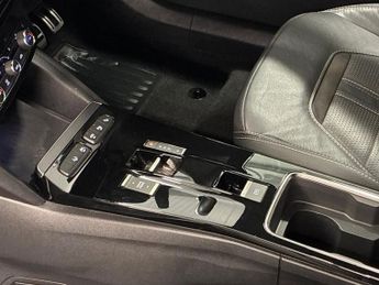 VAUXHALL MOKKA 50Kwh Ultimate Suv 5Dr Electric Auto (136 Ps)