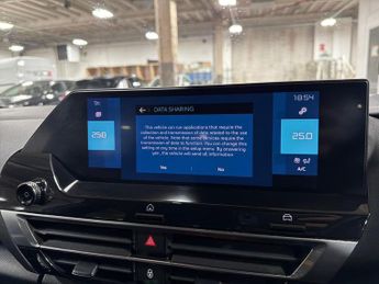 CITROEN C4 50Kwh Shine Hatchback 5Dr Electric Auto (136 Ps)