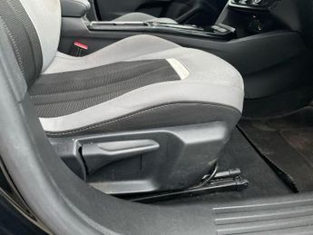 VAUXHALL MOKKA 50Kwh Elite Premium Suv 5Dr Electric Auto (136 Ps)