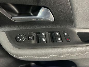 VAUXHALL MOKKA 50Kwh Elite Premium Suv 5Dr Electric Auto (136 Ps)