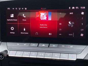 VAUXHALL ASTRA 54Kwh Ultimate Hatchback 5Dr Electric Auto (156 Ps)