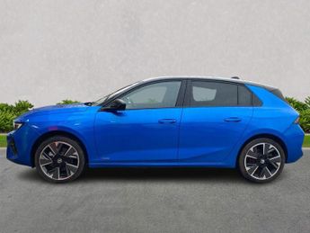 VAUXHALL ASTRA 54Kwh Ultimate Hatchback 5Dr Electric Auto (156 Ps)