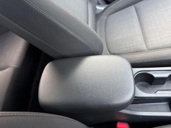 HYUNDAI KONA 1.6 H-Gdi Premium Suv 5Dr Petrol Hybrid Dct Euro 6 (S/S) (141 Ps