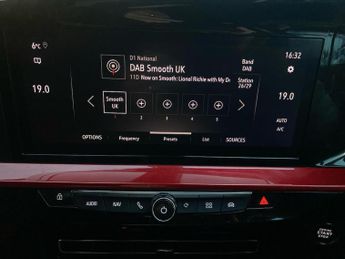 VAUXHALL MOKKA 50Kwh Sri Nav Premium Suv 5Dr Electric Auto (136 Ps)