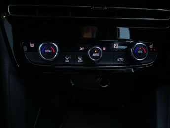 VAUXHALL MOKKA 50Kwh Sri Nav Premium Suv 5Dr Electric Auto (136 Ps)