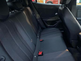 VAUXHALL MOKKA 50Kwh Sri Nav Premium Suv 5Dr Electric Auto (136 Ps)