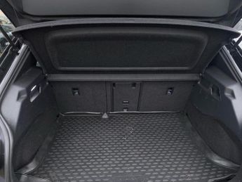 VOLKSWAGEN ID.3 Pro 58Kwh Family Hatchback 5Dr Electric Auto (145 Ps)