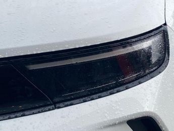 VAUXHALL MOKKA 50Kwh Sri Nav Premium Suv 5Dr Electric Auto (136 Ps)