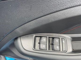 MG MOTOR UK ZS 72.6Kwh Trophy Long Range Suv 5Dr Electric Auto (156 Ps)