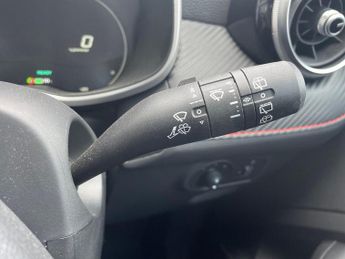 MG MOTOR UK ZS 72.6Kwh Trophy Long Range Suv 5Dr Electric Auto (156 Ps)