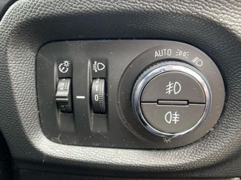 VAUXHALL CORSA 50Kwh Sri Nav Premium Hatchback 5Dr Electric Auto (7.4Kw Charger