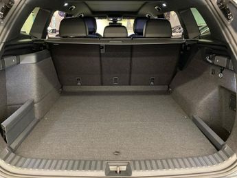 VOLKSWAGEN TAYRON 1.5 Tsi Ehybrid Elegance 5Dr Dsg6