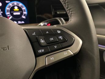 VOLKSWAGEN TAYRON 1.5 Tsi Ehybrid Elegance 5Dr Dsg6