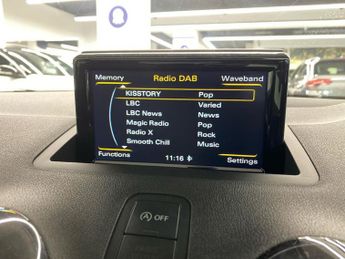 AUDI A1 1.4 Tfsi S Line Sportback 5Dr Petrol S Tronic Euro 6 (S/S) (Nav)