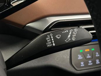 VOLKSWAGEN ID.4 Pro Performance 77Kwh Max Suv 5Dr Electric Auto (204 Ps)