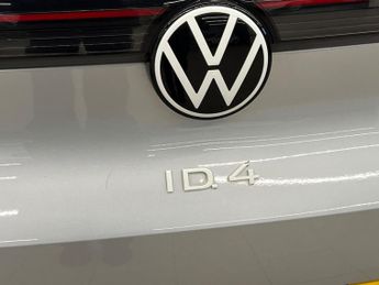 VOLKSWAGEN ID.4 Pro Performance 77Kwh Max Suv 5Dr Electric Auto (204 Ps)
