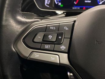 VOLKSWAGEN T-CROSS 1.0 Tsi R-Line Suv 5Dr Petrol Dsg Euro 6 (S/S) (110 Ps)