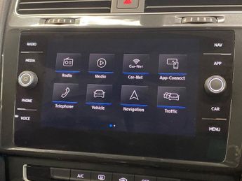 VOLKSWAGEN GOLF 1.5 Tsi Evo Se Nav Hatchback 5Dr Petrol Dsg Euro 6 (S/S) (130 Ps