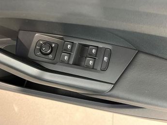 VOLKSWAGEN T-CROSS 1.0 Tsi Life Suv 5Dr Petrol Dsg Euro 6 (S/S) (115 Ps)