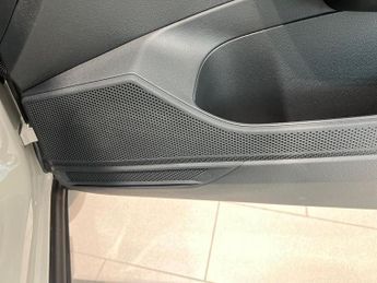 VOLKSWAGEN T-CROSS 1.0 Tsi Life Suv 5Dr Petrol Dsg Euro 6 (S/S) (115 Ps)