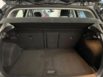 VOLKSWAGEN GOLF 35.8Kwh E-Golf Hatchback 5Dr Electric Auto (136 Ps)