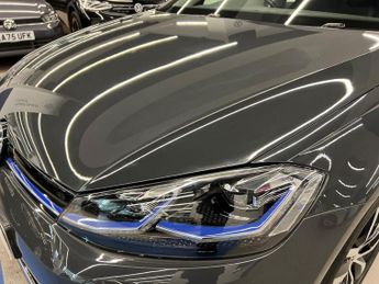 VOLKSWAGEN GOLF 35.8Kwh E-Golf Hatchback 5Dr Electric Auto (136 Ps)