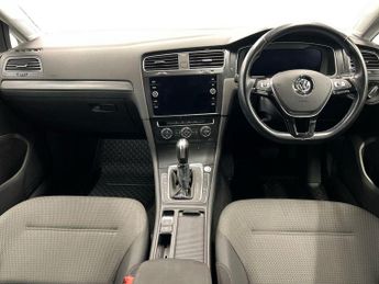 VOLKSWAGEN GOLF 35.8Kwh E-Golf Hatchback 5Dr Electric Auto (136 Ps)