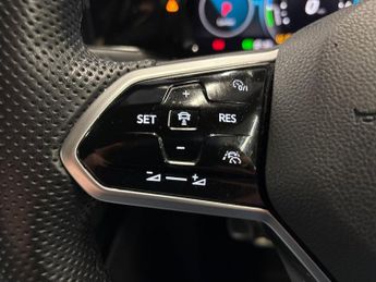 VOLKSWAGEN GOLF 1.4 Tsi 13Kwh Gte Hatchback 5Dr Petrol Plug-In Hybrid Dsg Euro 6