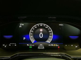 VOLKSWAGEN Polo 1.0 Tsi Match 5Dr Dsg