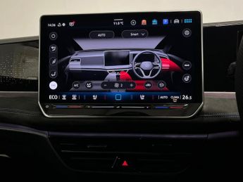 VOLKSWAGEN Passat 1.5 Tsi Ehybrid R-Line 5Dr Dsg