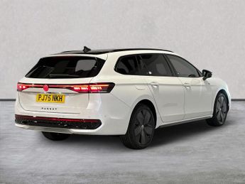 VOLKSWAGEN Passat 1.5 Tsi Ehybrid 272 R-Line 5Dr Dsg